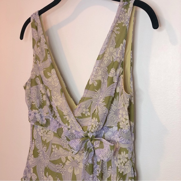 London Times Floral Tiered Ruffle Lettuce Hem Midi Dress - Picture 8 of 9